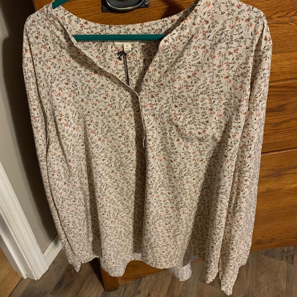 New 2x blouse